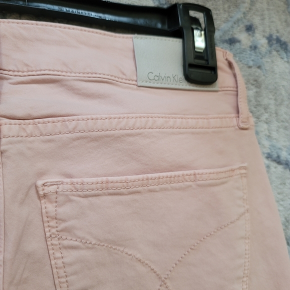 Calvin Klein Jeans - Picture 6 of 9